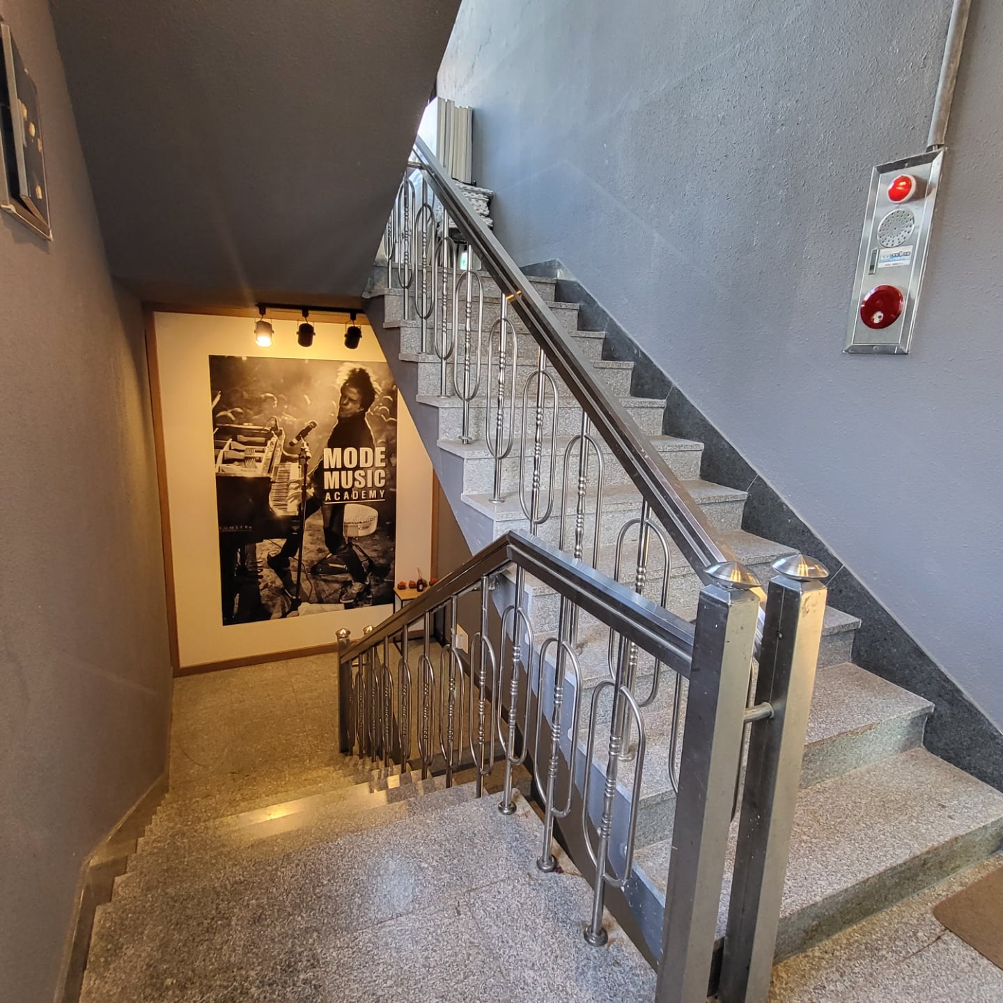 3층 계단-3.jpg