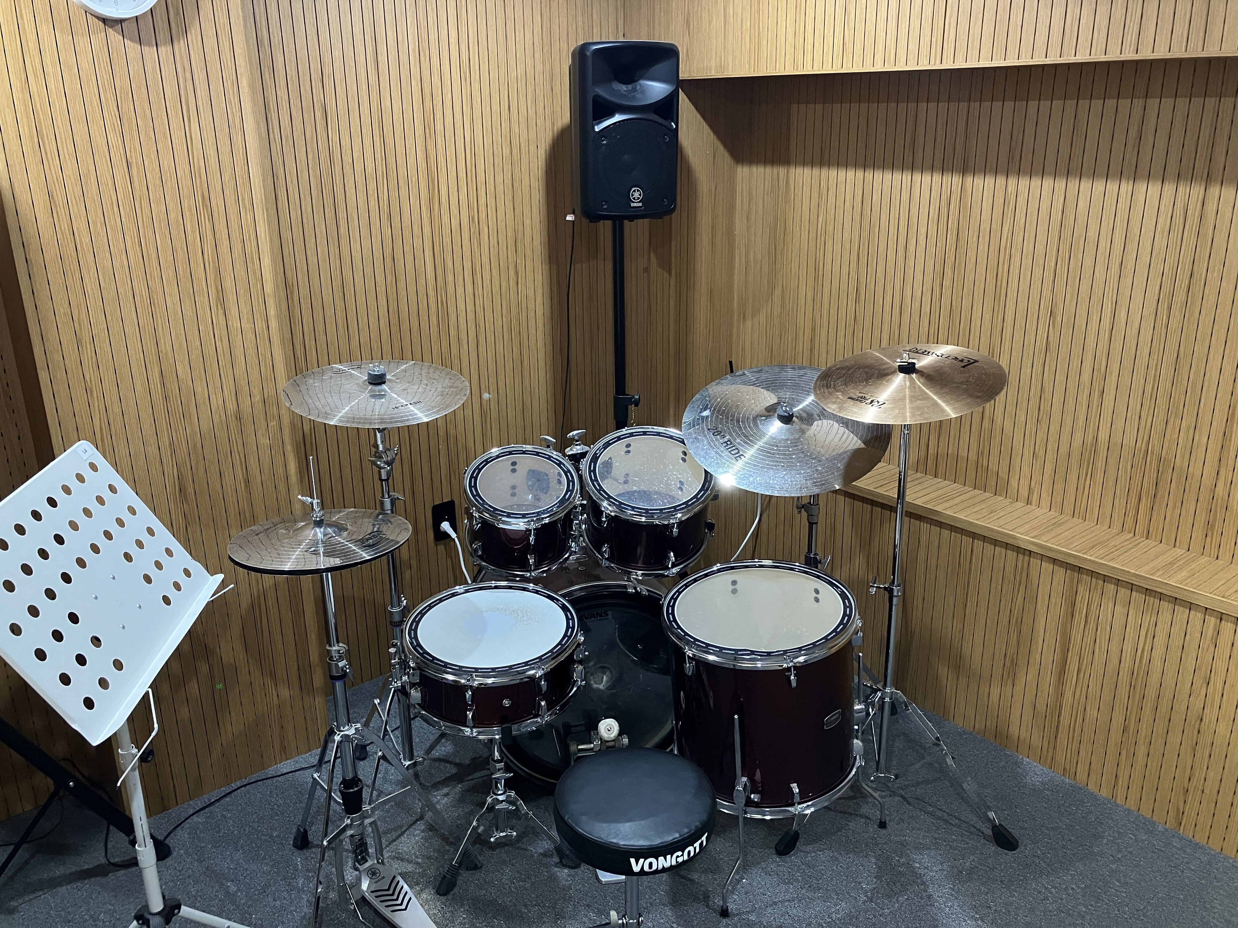 드럼실.jpg